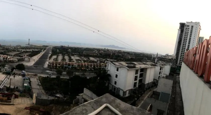 Thang Long Hotel - Image 1
