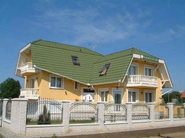 Margareta Apartment - Image 1