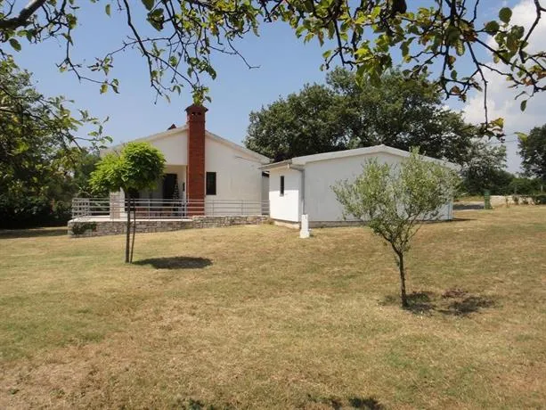 Vacation Home Vinola - Image 1