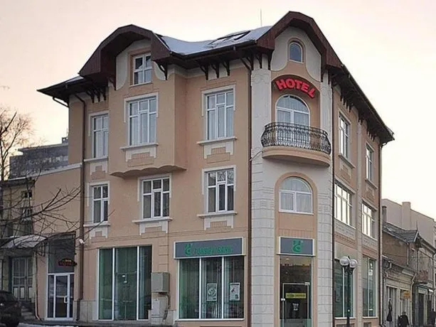 Irish Hotel - Image 1
