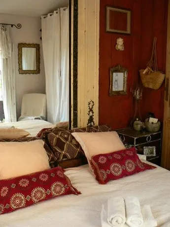 Le Lodge Cabana - Image 1