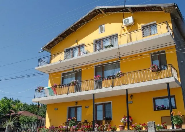 Morski Rai Apartments - Image 1