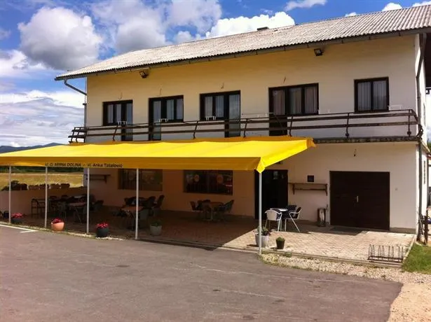 Hostel Mirna Dolina - Image 1