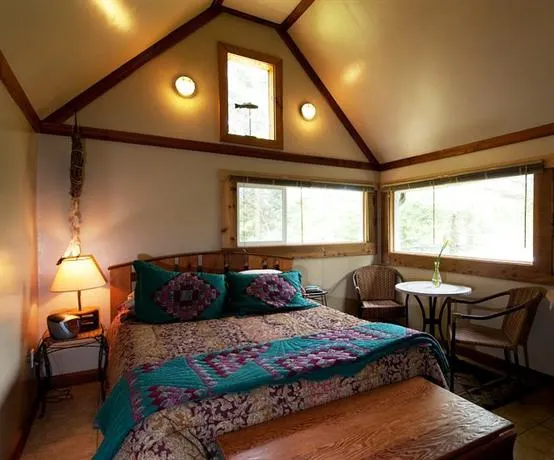 Birds Bay Retreat - Image 1