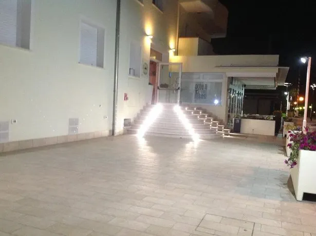 Hotel Vapore Gatteo - Image 1
