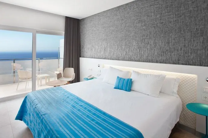 SUITOPIA SOL Y MAR SUITES HOTEL - Image 1