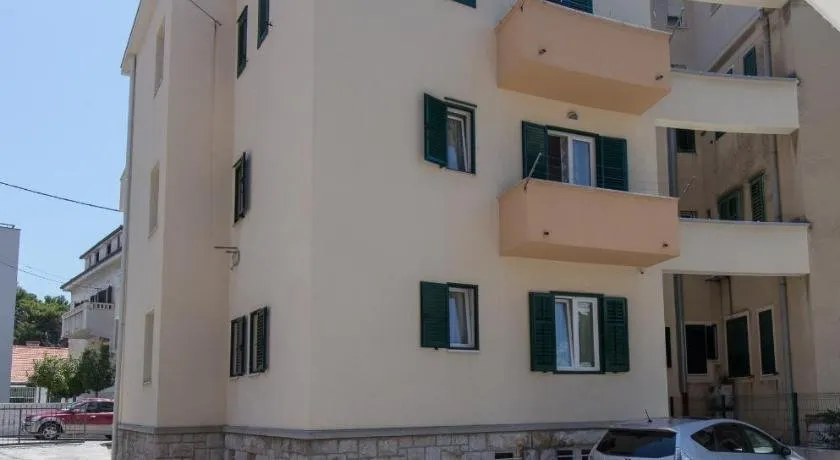 AML apartments - Image 1