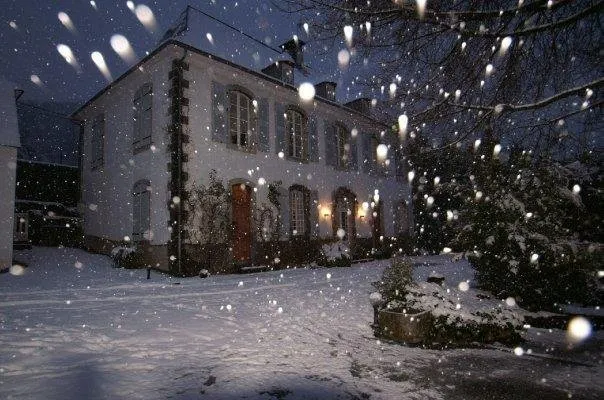 Experience the best of France- A country Mansion - Image 1