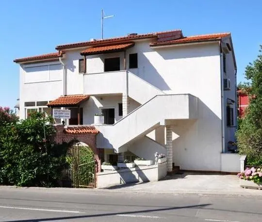 Apartments Josip - Image 1