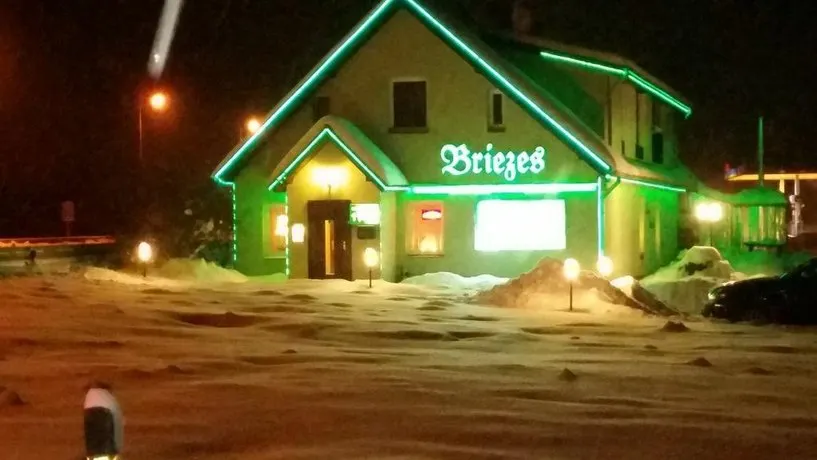 Briezes - Image 1