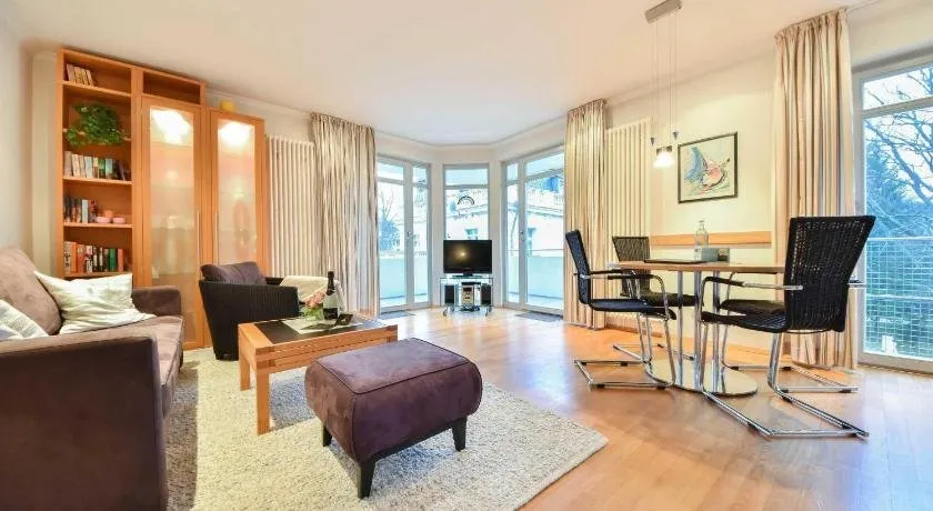 Residenz Bleichröder 31 - hochwertig und stilvoll ausgestattet mit Balkon - Image 1