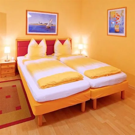 Hoyer Apartment - Image 1