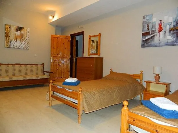 Villa Gems - Image 1