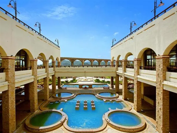 Triton Bay Saltwater Hot Spring Resort - Image 1