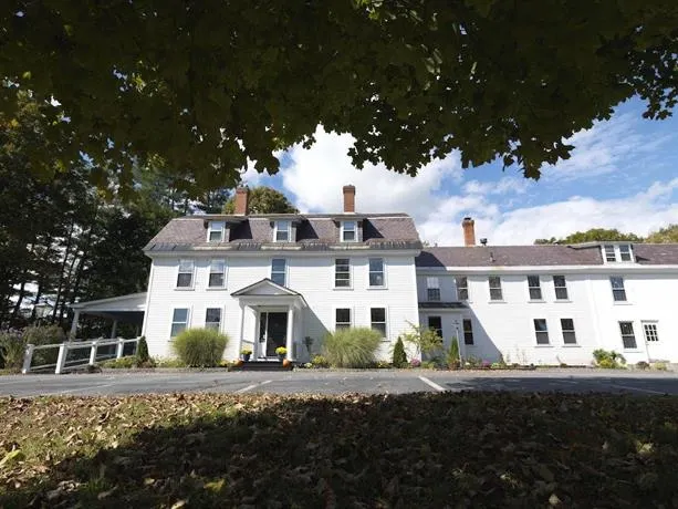 Bellows Walpole Inn - Image 1