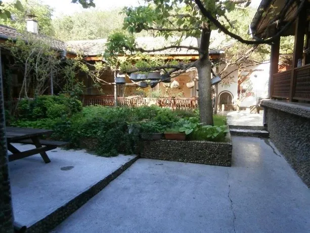 Guest House Kalimaritsa - Image 1