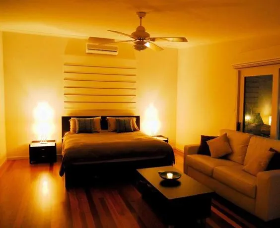 Offshore Retreat - Image 1