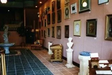 Renaissance Gallery and Tower - Image 1