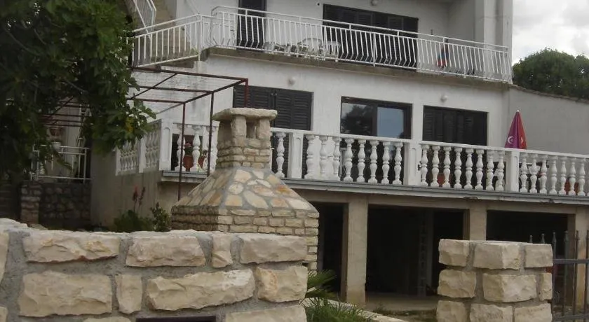 Apartment Doderovic - Image 1