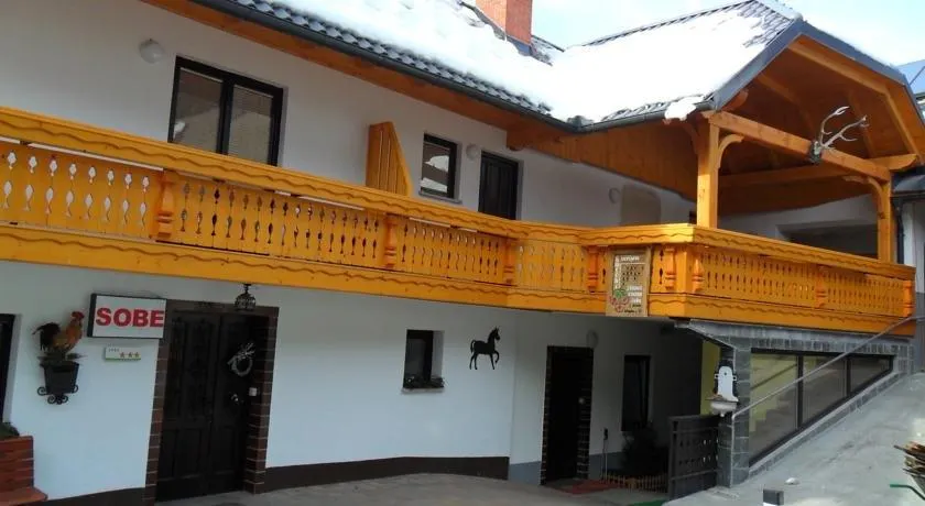 Rooms and Apartments Jerman - Image 1