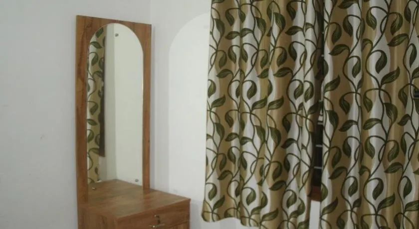 Jacaranda Holiday Home - Image 1