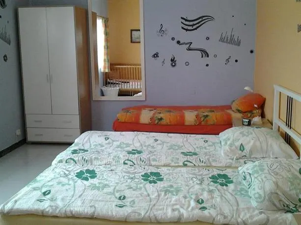 Casa Marechen Gilbert - Image 1