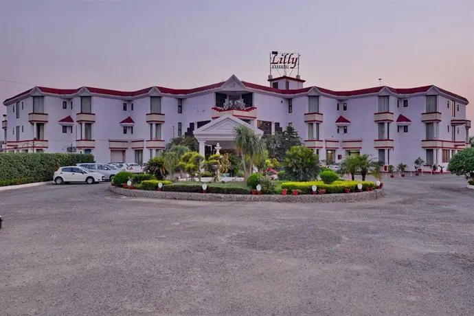 Grand Lilly Resorts - Image 1