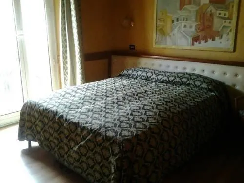 Il Piccolo di Piazza di Spagna Hotel Rome - Image 1
