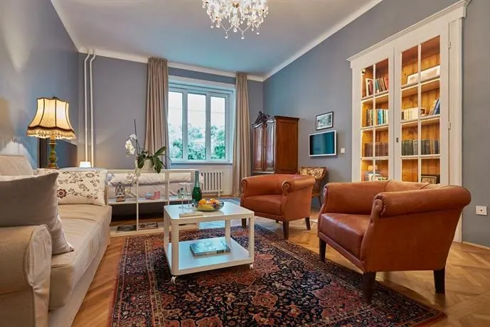 Engel Apartman - Image 1