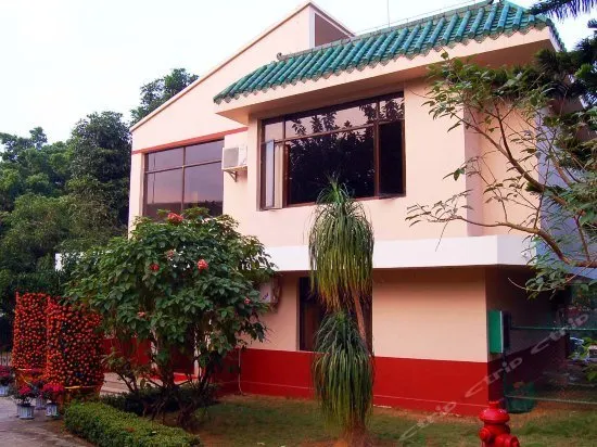 Xing Long Sun Island Holiday Hotel - Image 1