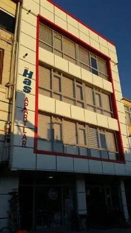 Has Apart - Image 1