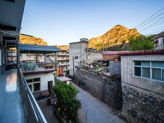 Yesanpo Xinhua Farmstay - Image 1