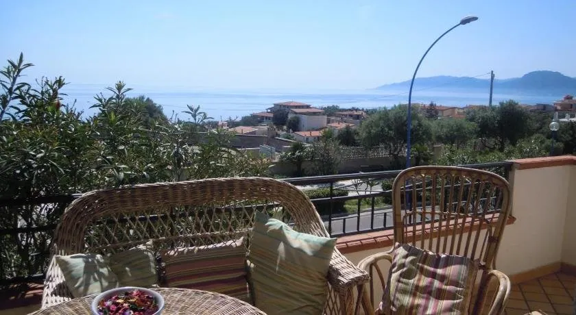 Cala Gonone Cozy House Sea View - Image 1