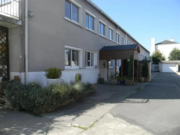 Chez Nadine - Image 1