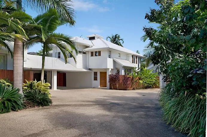 Port Douglas Accommodation - 5 Templemoon - Image 1