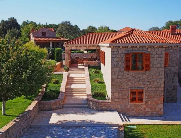 Villa Royal Palace - Image 1