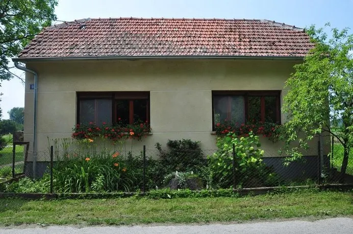 Country house Repas 88 - Image 1