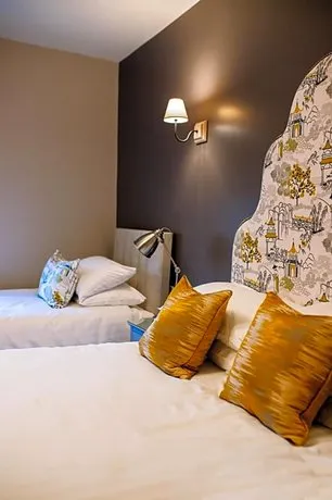 Moira Guest House - Image 1