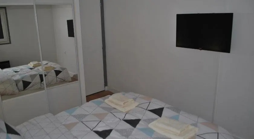 appartements T2 ou T3 idéalements situés - Image 1