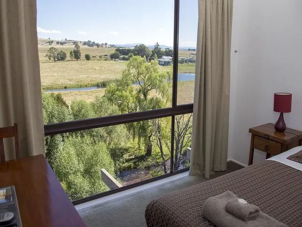 Timbertop at Delatite Apartments - Image 1