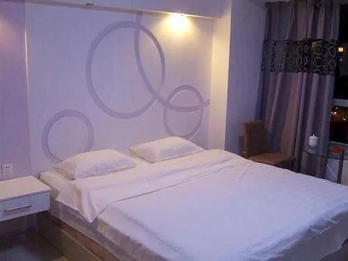 Shenyang Bokexinju Apartment Fuzhong Building Branch - Image 1