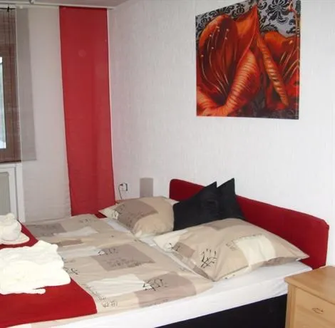 Ferienwohnungen Hürth - Image 1