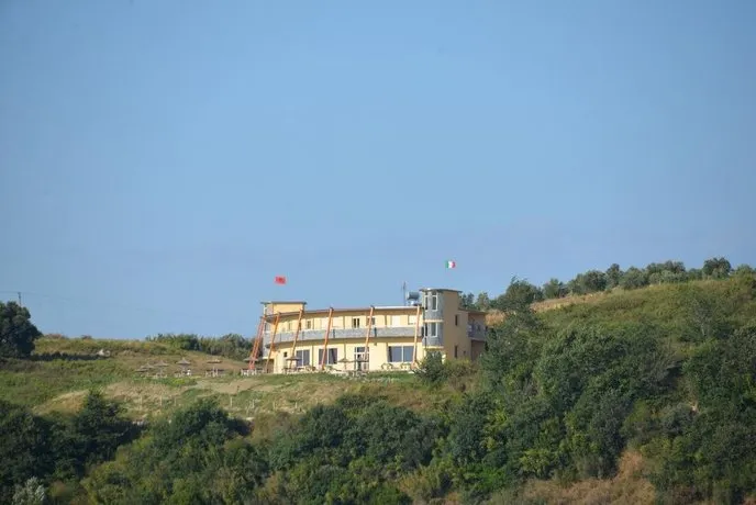 Hotel Restorant Panorama - Image 1