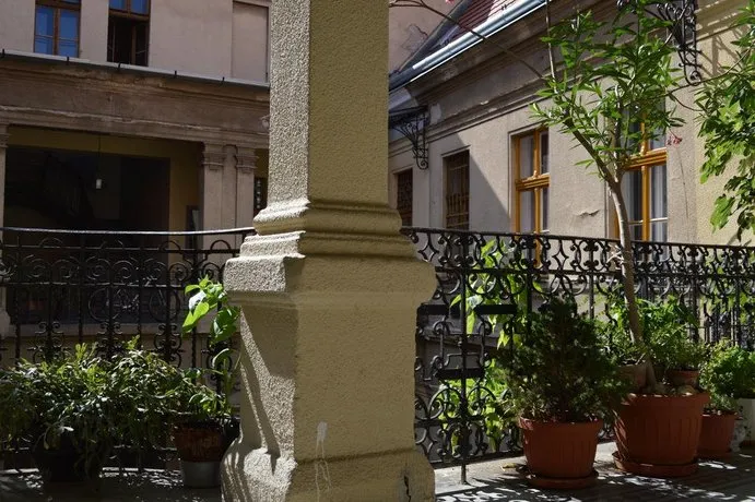 Synagogue Central Guest House - Image 1