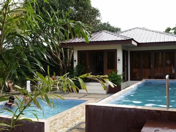 Ricartes Hill Garden Resort - Image 1