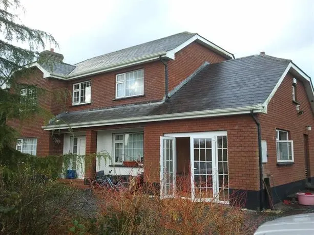 Crosswell Country House - Image 1