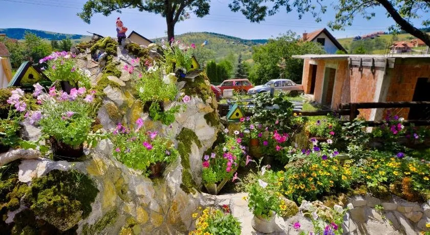Vacation Home Vila Mali Raj - Image 1