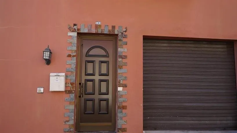 Casa de Colores Hostal - Image 1