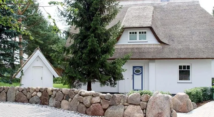 Idylle unterm Reet - Reetdachhäuser am Walde - Image 1