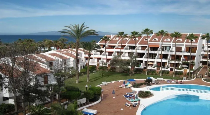 Great Beachside Duplex in Playa de Las Americas - Image 1